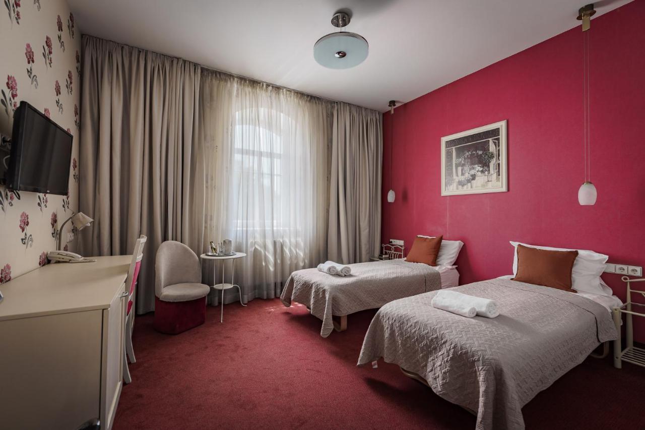 Moon Garden Hotel VNO Buitenkant foto