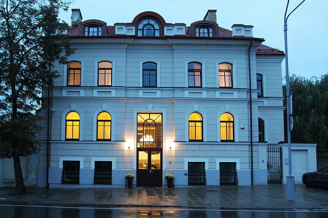Moon Garden Hotel VNO Buitenkant foto